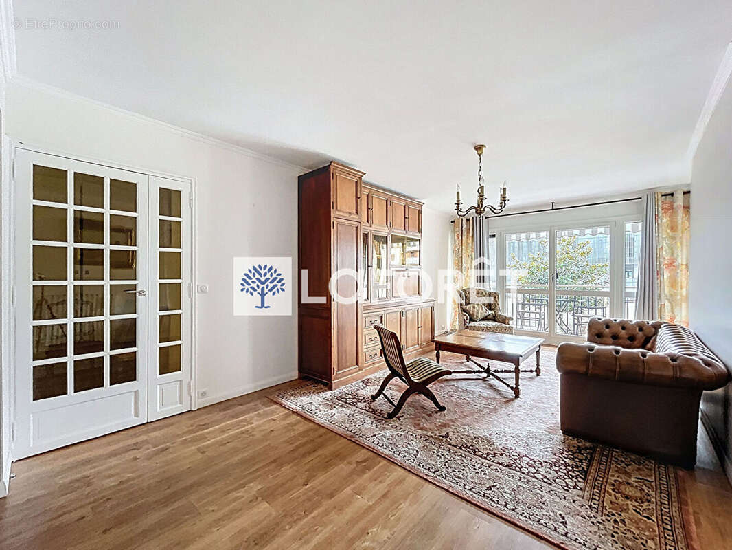 Appartement à NOISY-LE-ROI