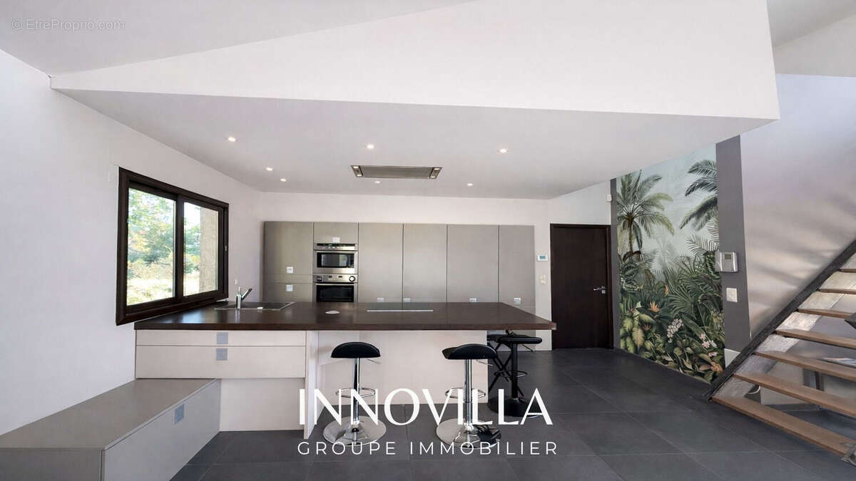 Maison à LAPEYROUSE-FOSSAT