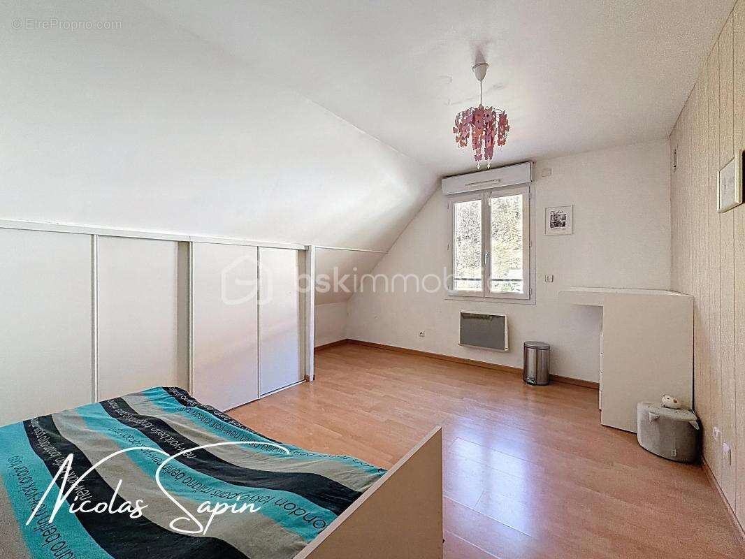 Maison à SECHILIENNE