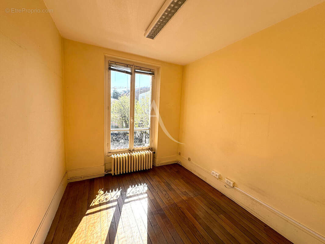 Appartement à FONTENAY-SOUS-BOIS