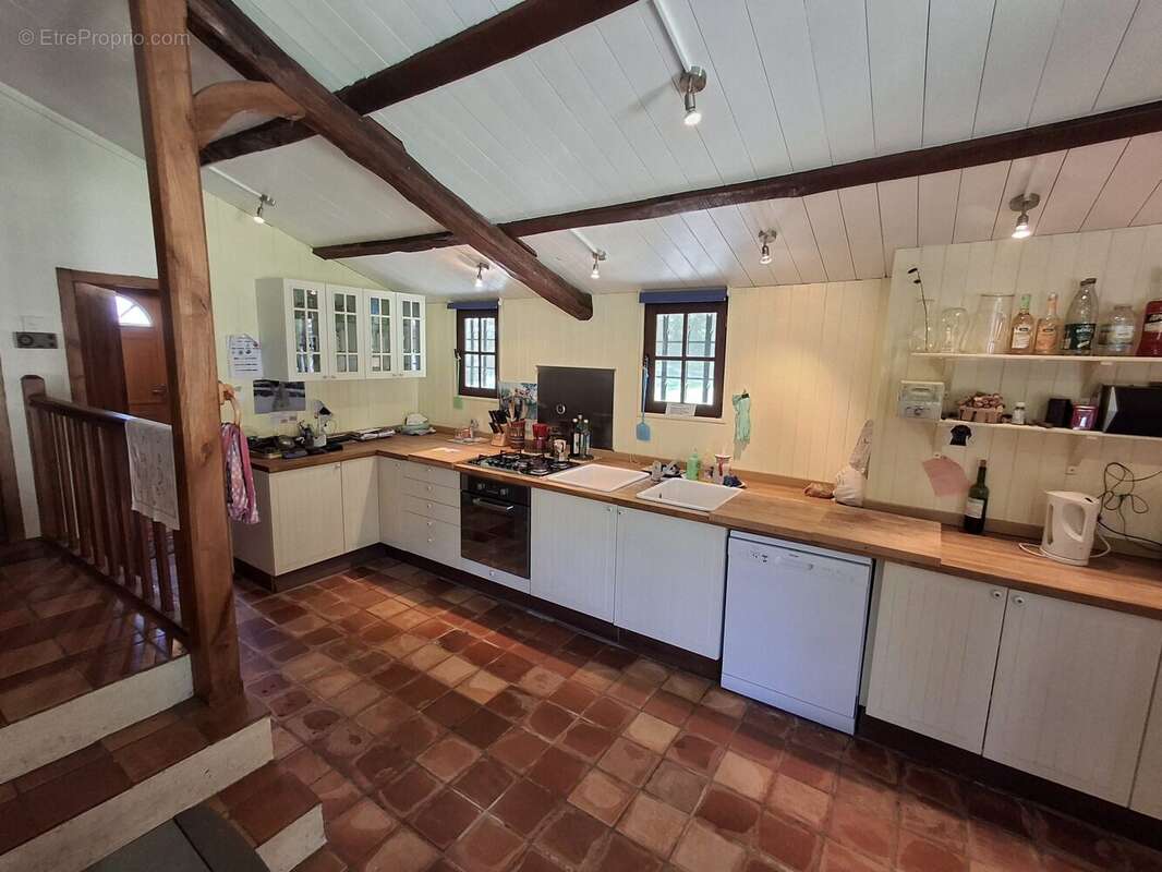 Maison 188 m² à Castillonnes  - photo 6
