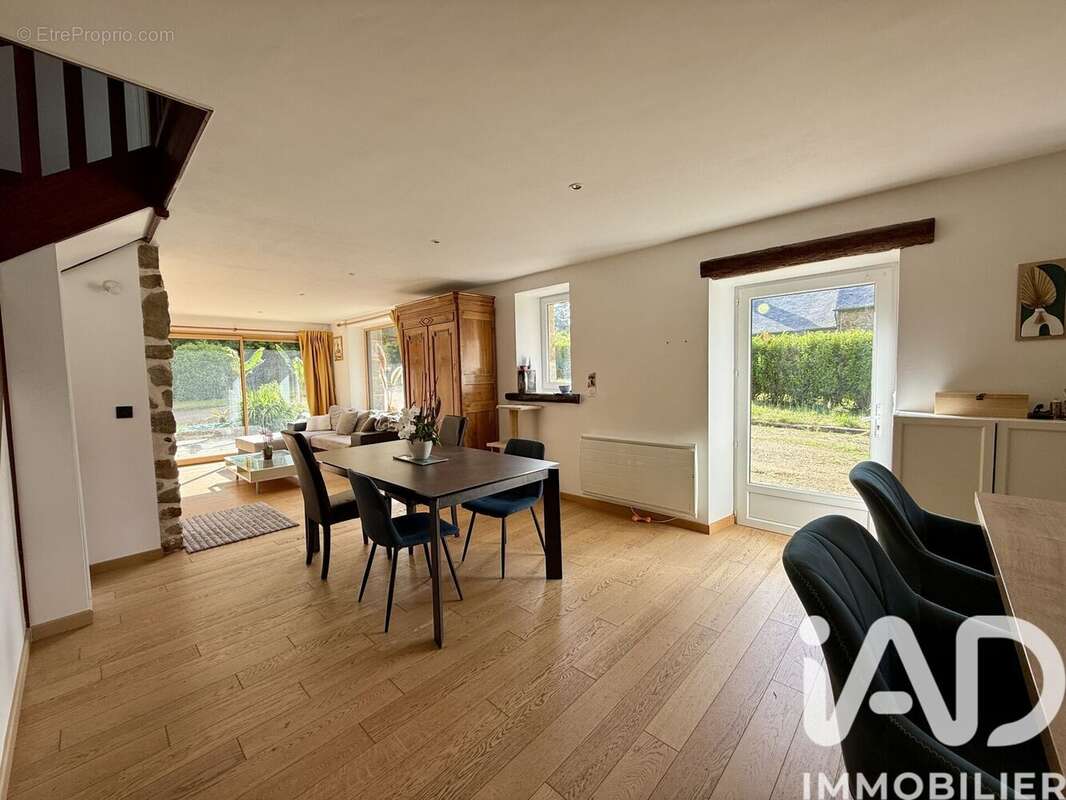 Maison 140 m² à Cavan  - photo 7