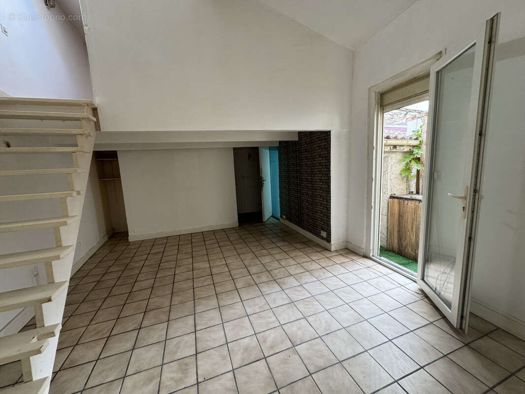 Villeneuve les maguelone - maison de village a 6km de montpellier 60m2 avec exterieur - photo 2