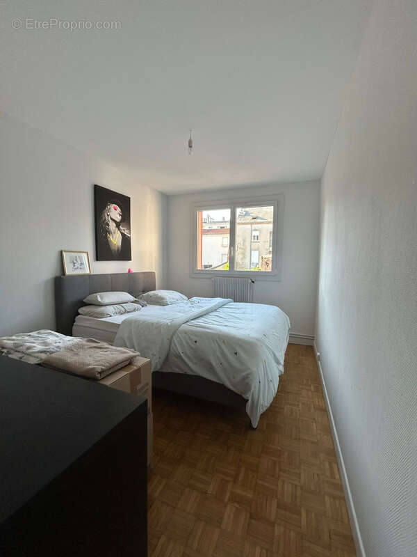 Appartement T3 de 69 m2   Hyper centre La Roche-sur-Yon   2 balcons   Cave - photo 7