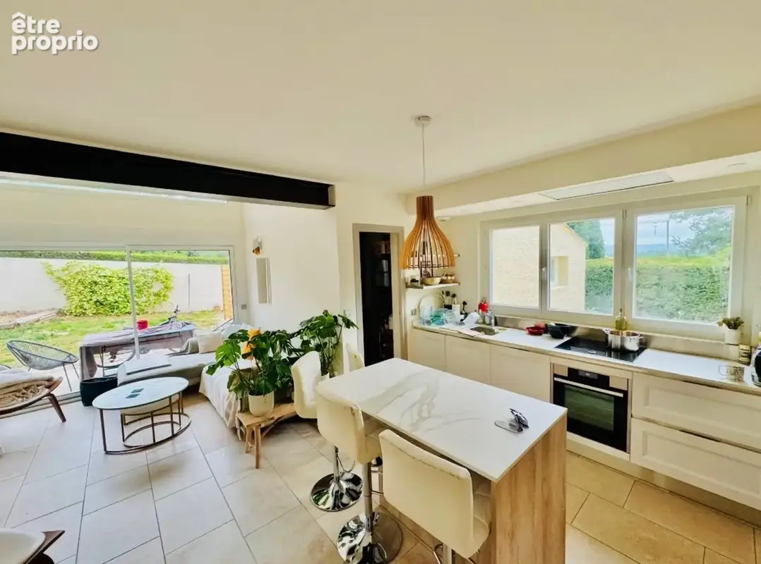 Dpt Bouches du Rhône (13), à vendre AIX EN PROVENCE maison de plain pied de 125 m² agrandissable sur 2000m2 avec piscine pool ho - photo 2