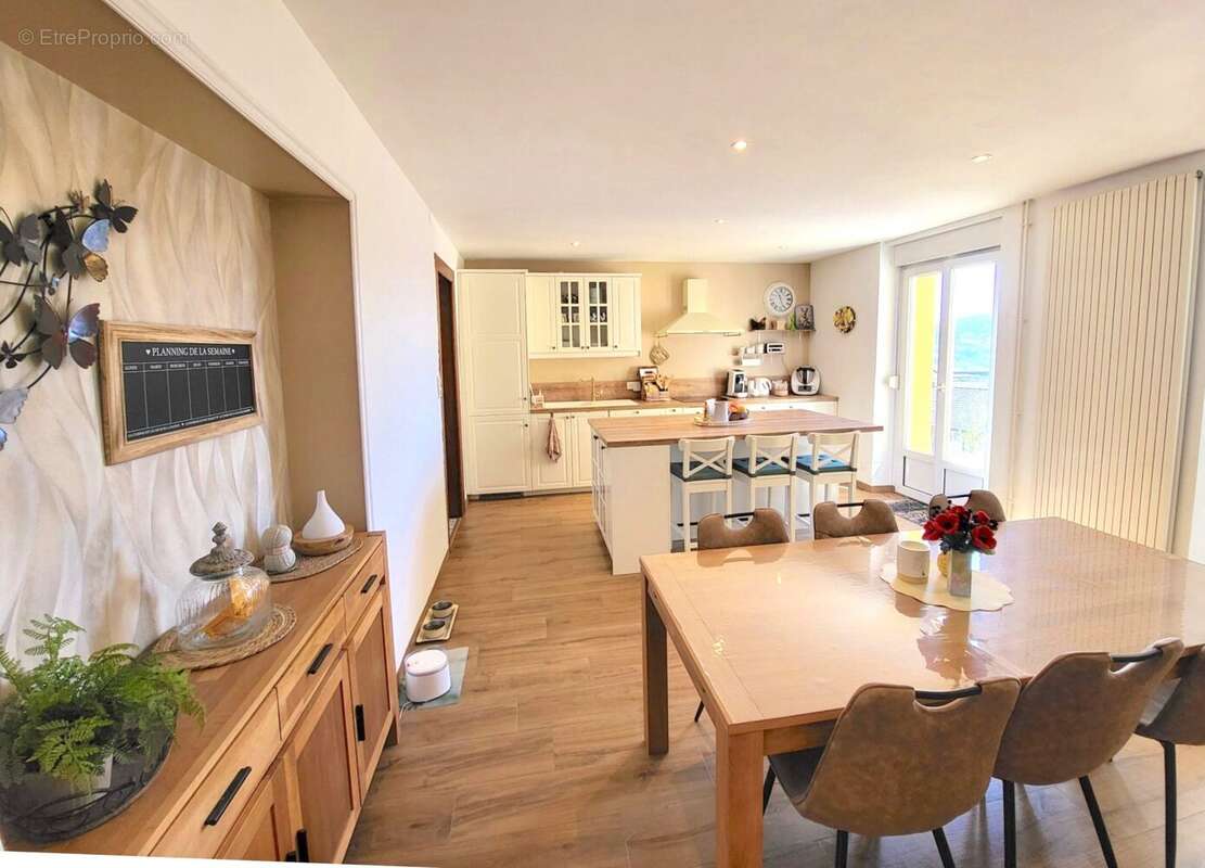 Maison à MONT-SAINT-MARTIN