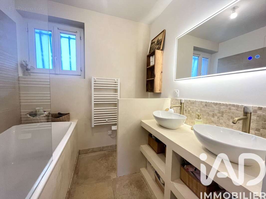 Maison 140 m² à Pessac  - photo 6