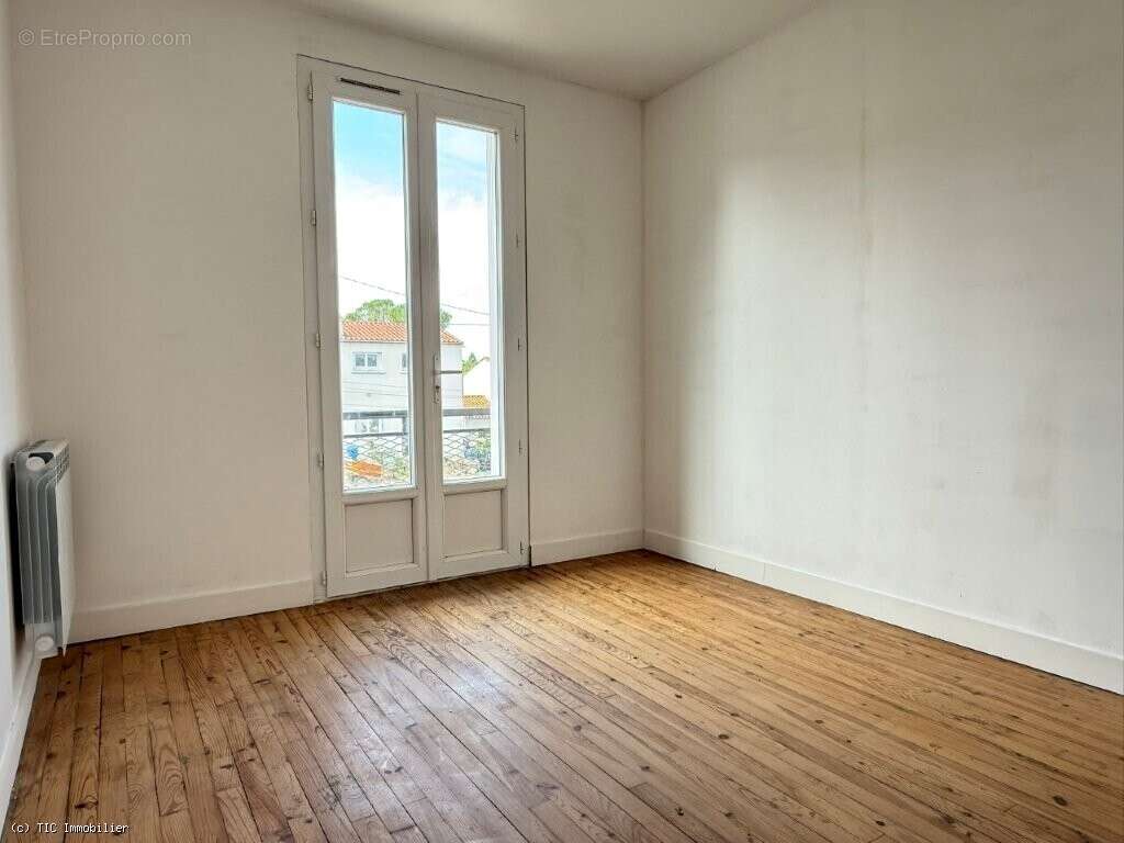 Maison à RUFFEC