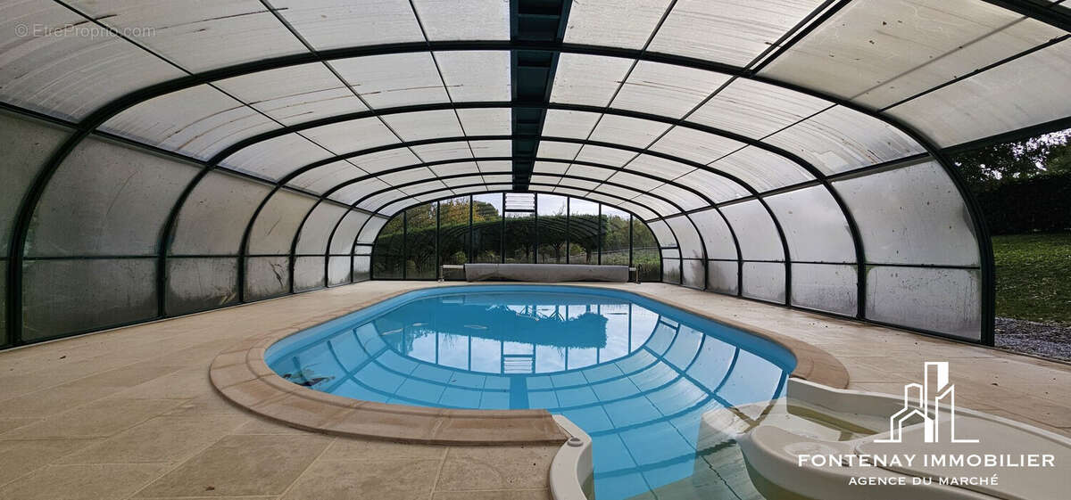 Maison à FONTENAY-LE-COMTE