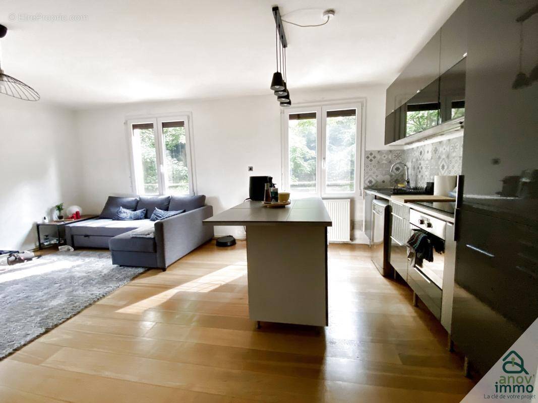 Appartement à LYON-9E