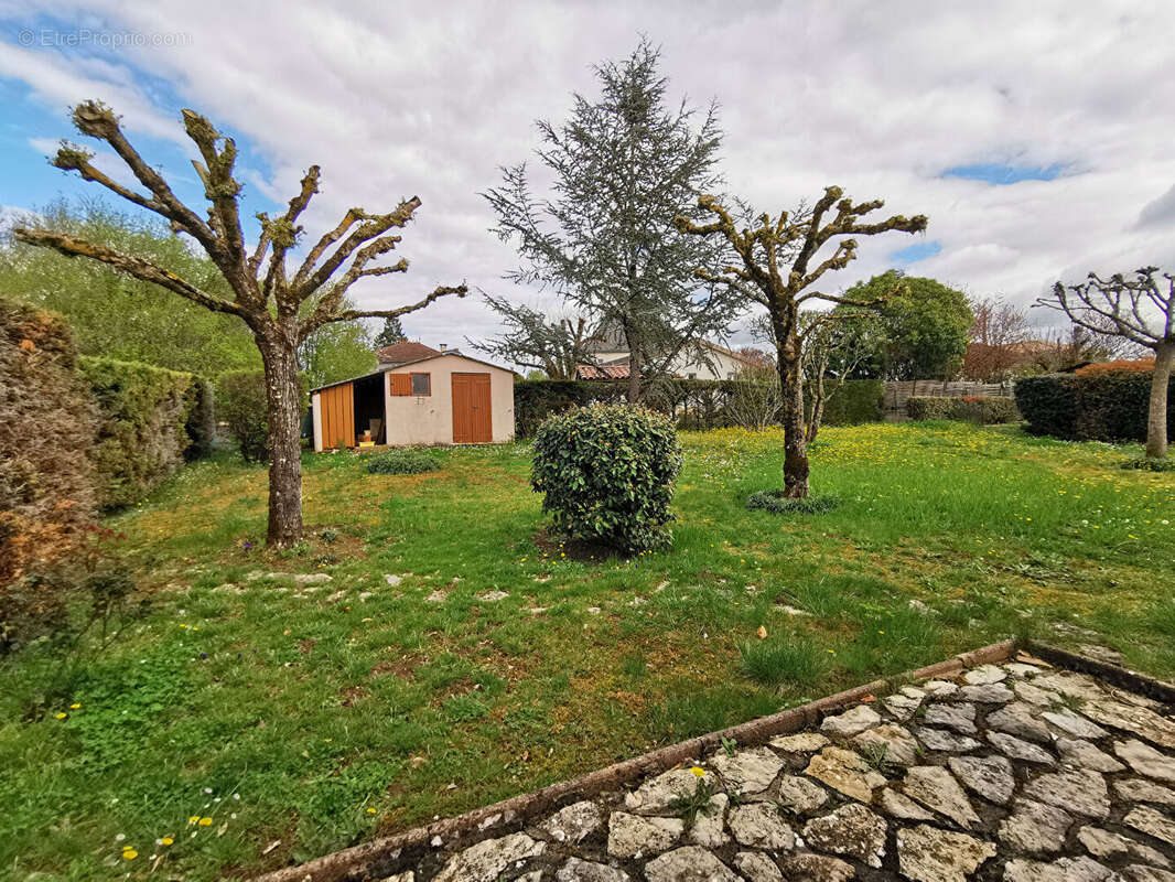 Maison de plain pied avec jardin - Proche de Caussade - photo 9