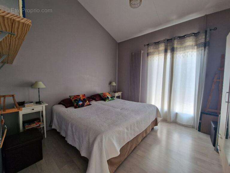 Appartement à BOURG-DE-PEAGE