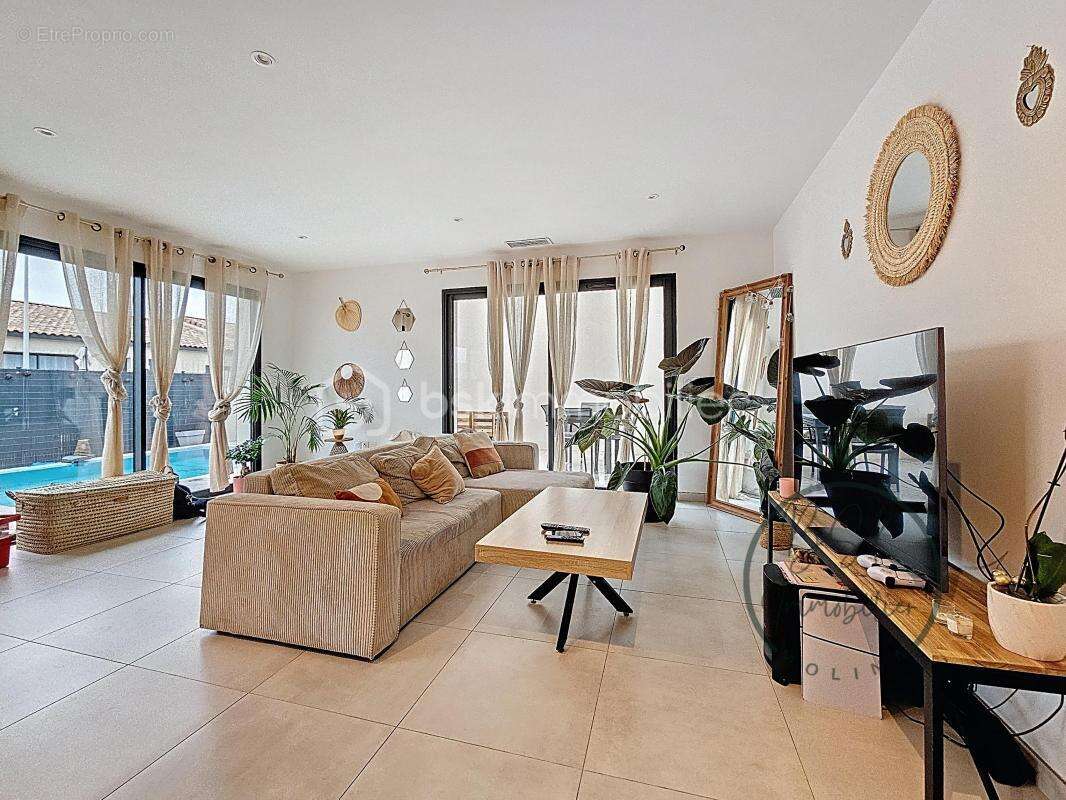 Maison à COLOMBIERS