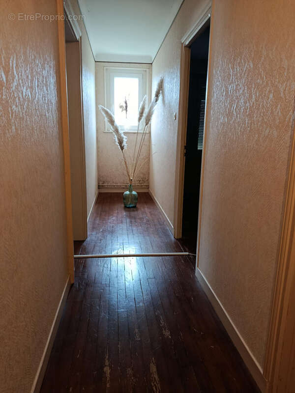 Maison à LINDRE-BASSE