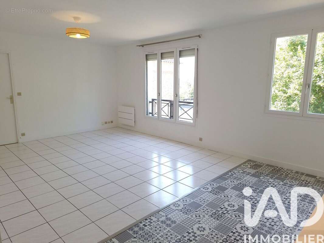 Photo 2 - Appartement à SAINT-MICHEL-SUR-ORGE