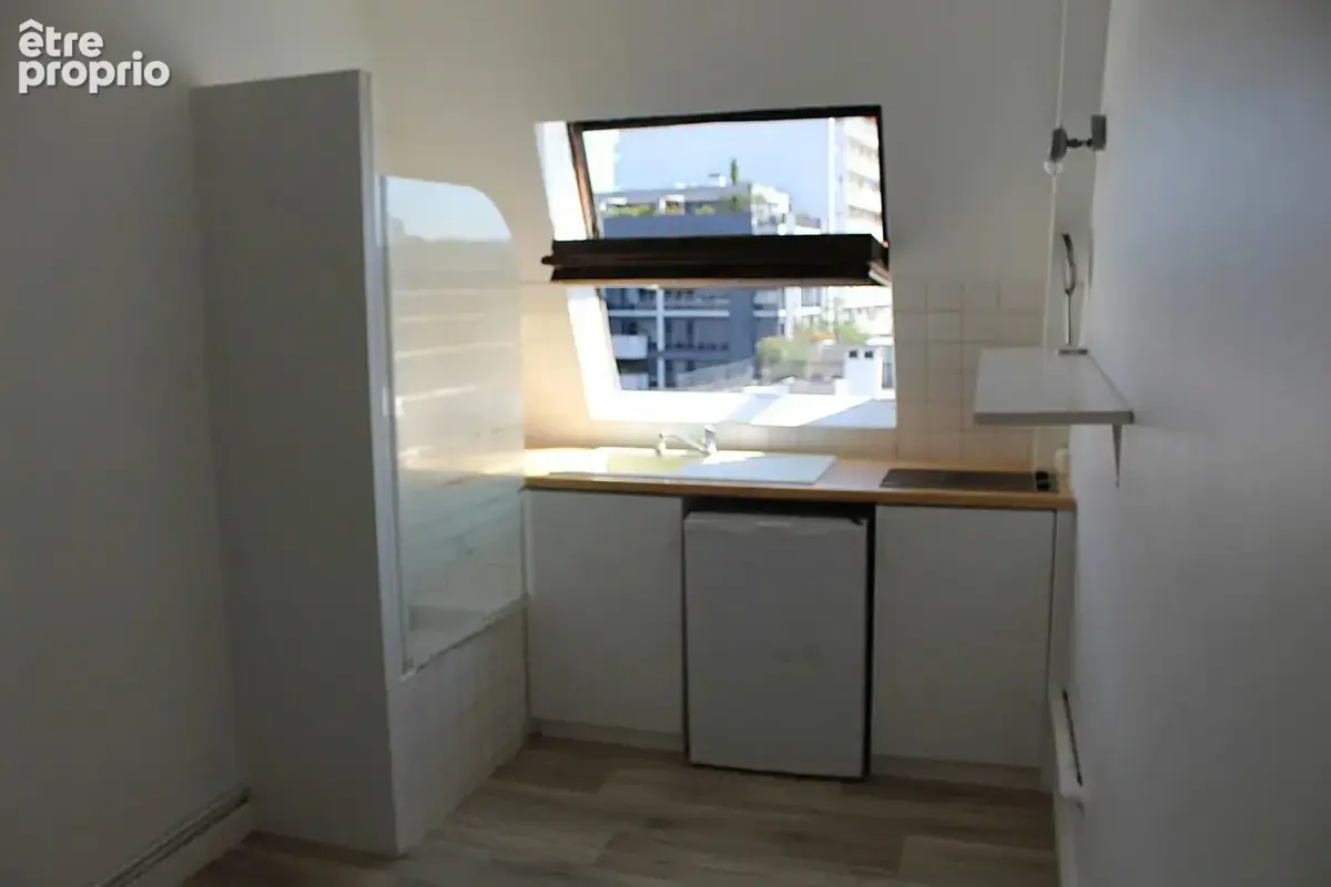 Chambre de service 8.40 m2 - cubage 21.58m3 avec ascenseur - photo 3