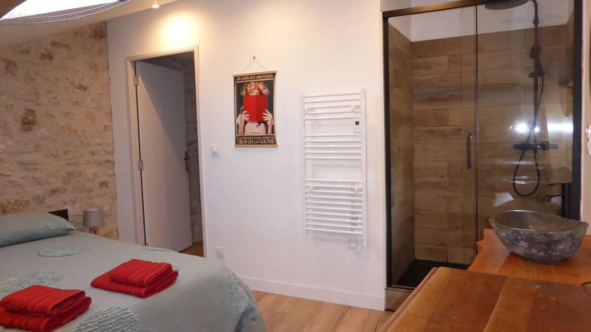 Maison à MOSTUEJOULS