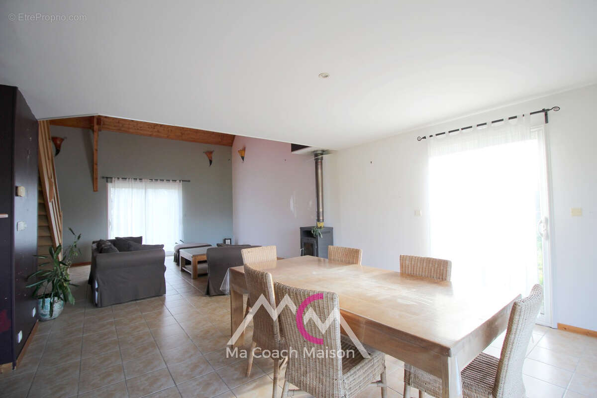 Maison à SAINTE-ANNE-SUR-BRIVET