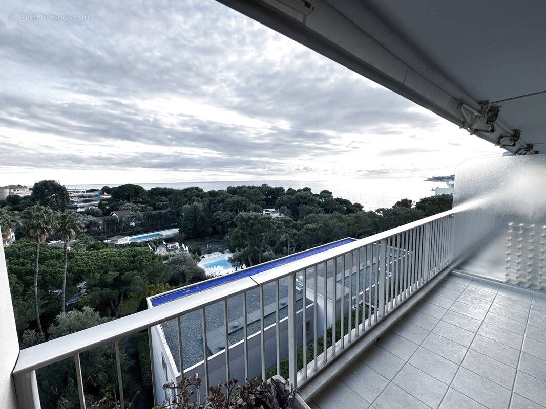 Appartement à ROQUEBRUNE-CAP-MARTIN