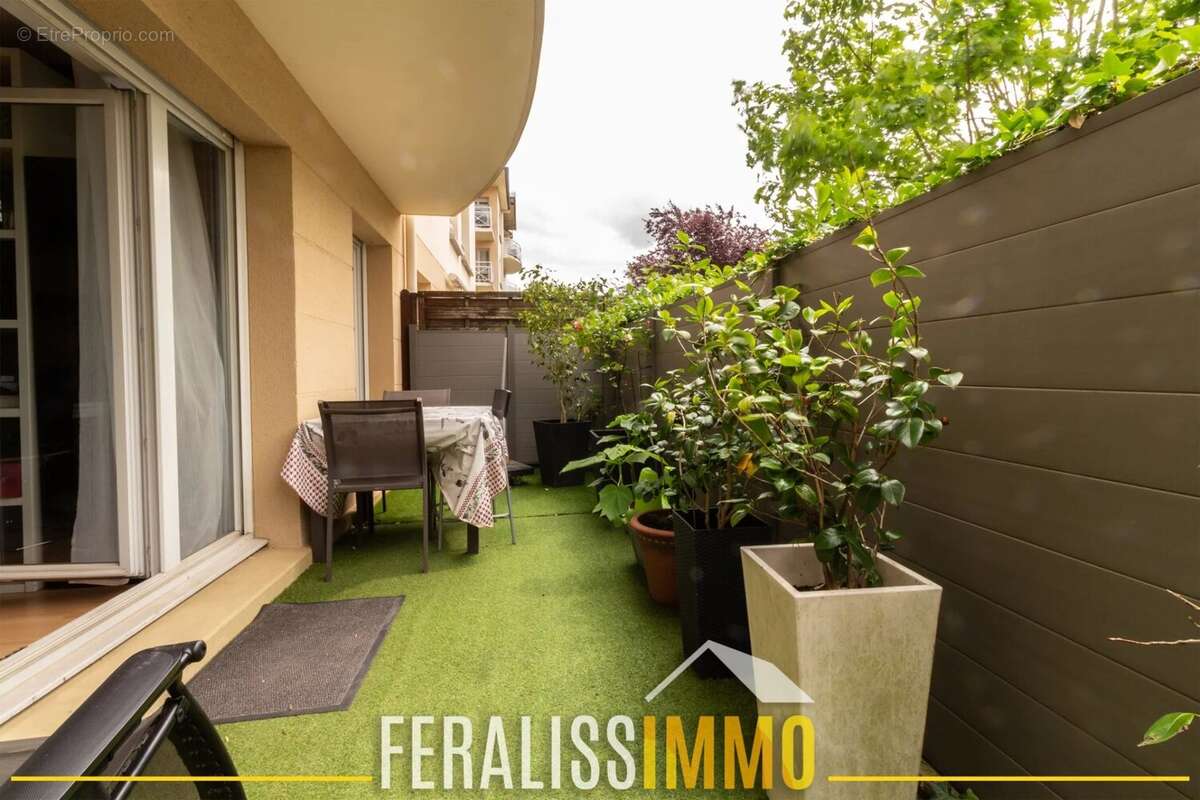 Appartement à JOUY-LE-MOUTIER