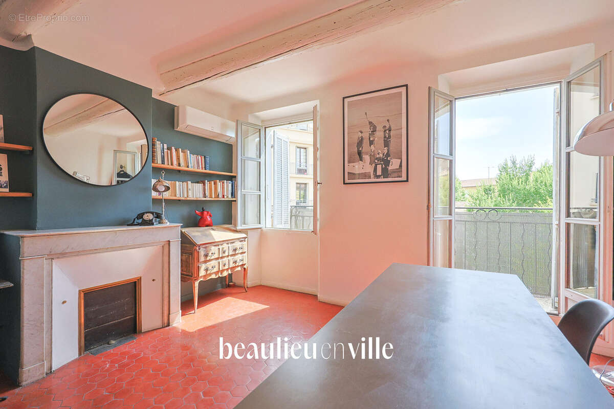 Exclusivite - aix-en-provence - centre historique -  t3 balcon - 328 000 € - photo 3