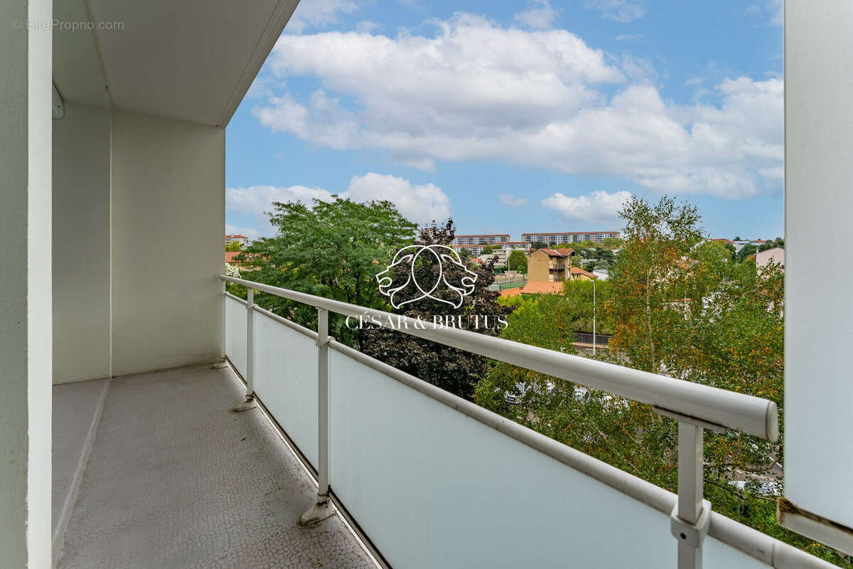 Appartement à LYON-8E
