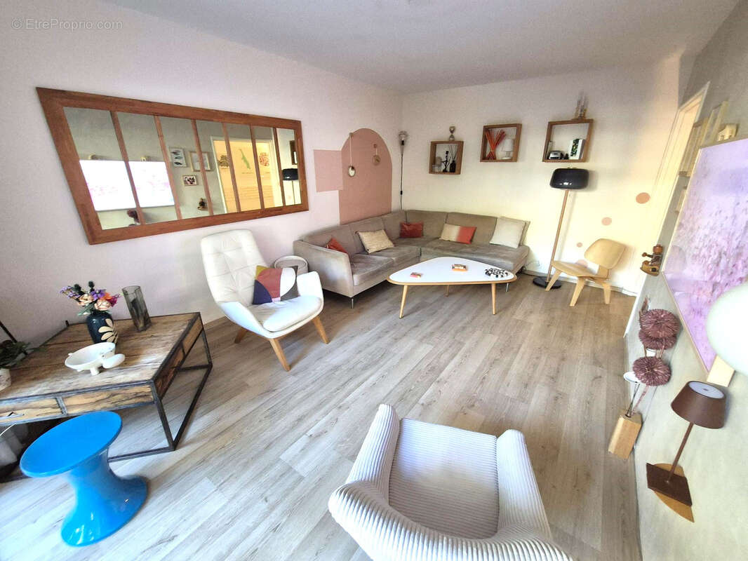 Appartement à VELIZY-VILLACOUBLAY