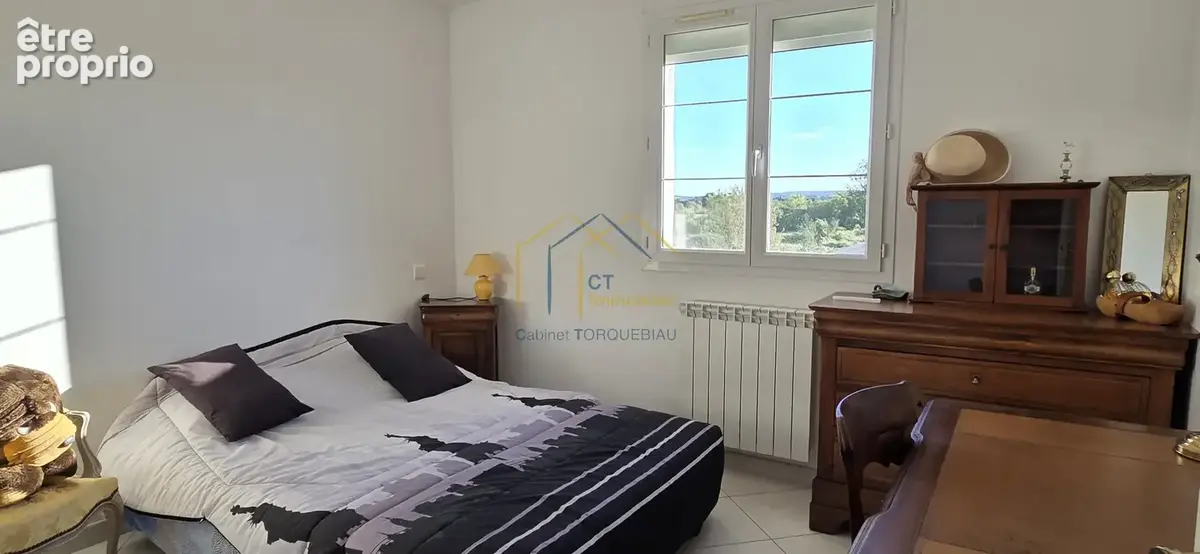 Grande villa avec 5 chambres, piscine et vue dégagée - photo 12