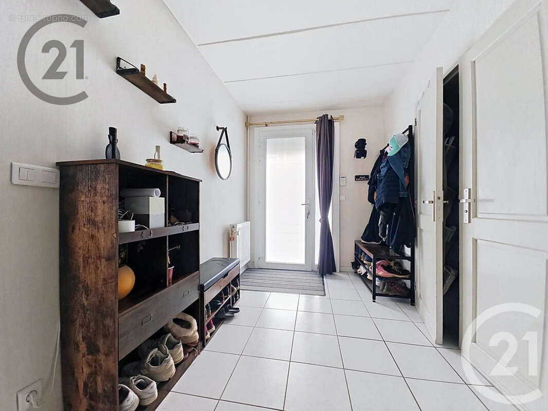 Maison 102 m² à Cormontreuil  - photo 7