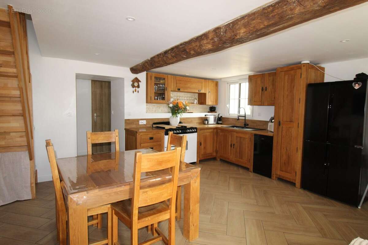 Maison à BREUIL-LA-REORTE
