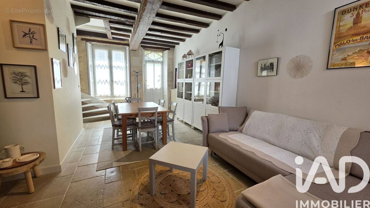 Photo 1 - Maison à POITIERS