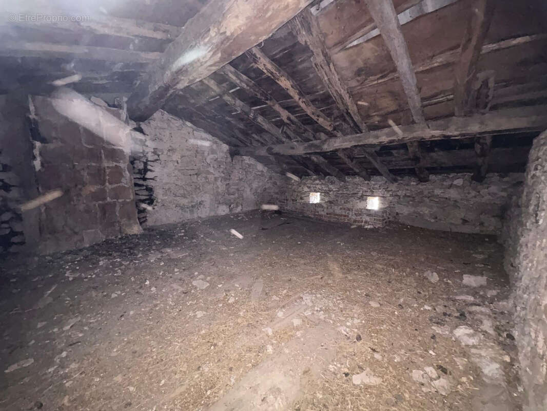 Maison à PAYRIN-AUGMONTEL