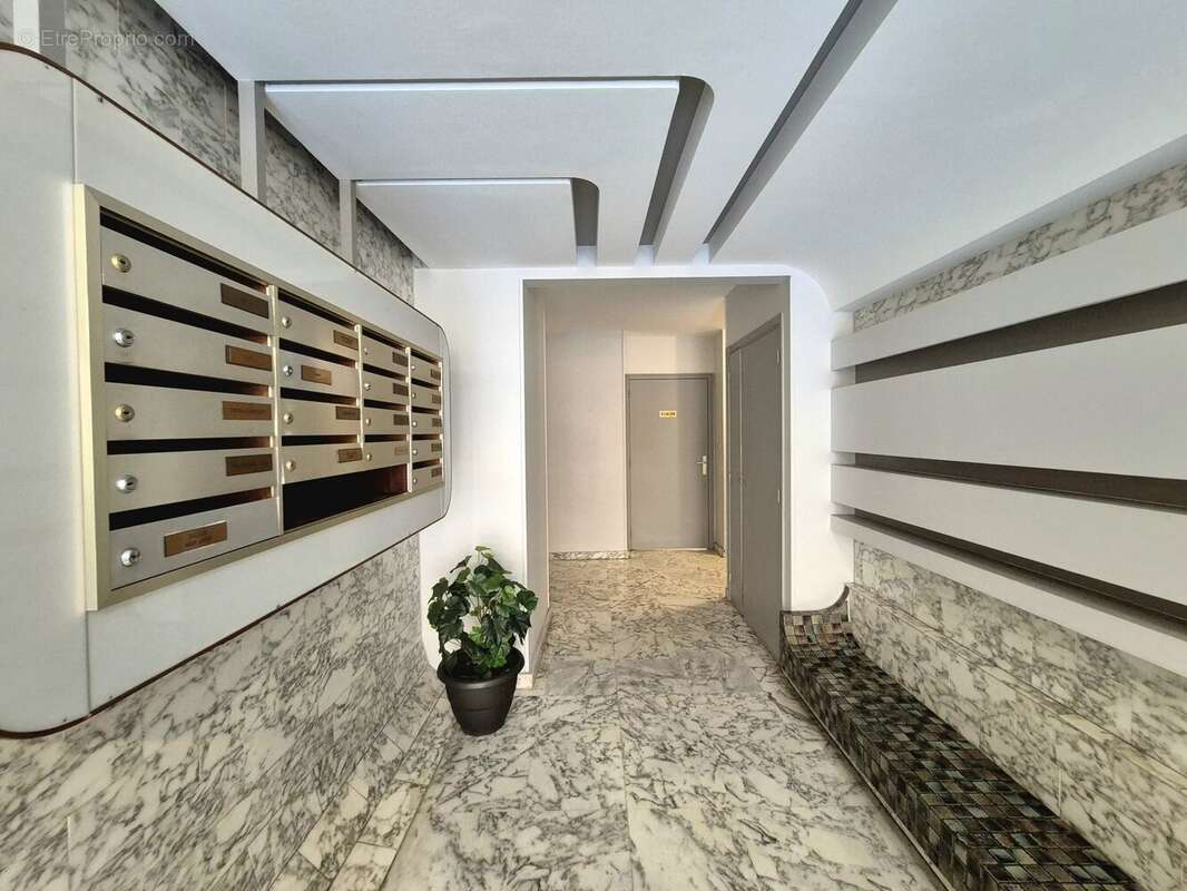 Nice saint sylvestre - 4 pièces - 35m² terrasse - garage - rénové - photo 17