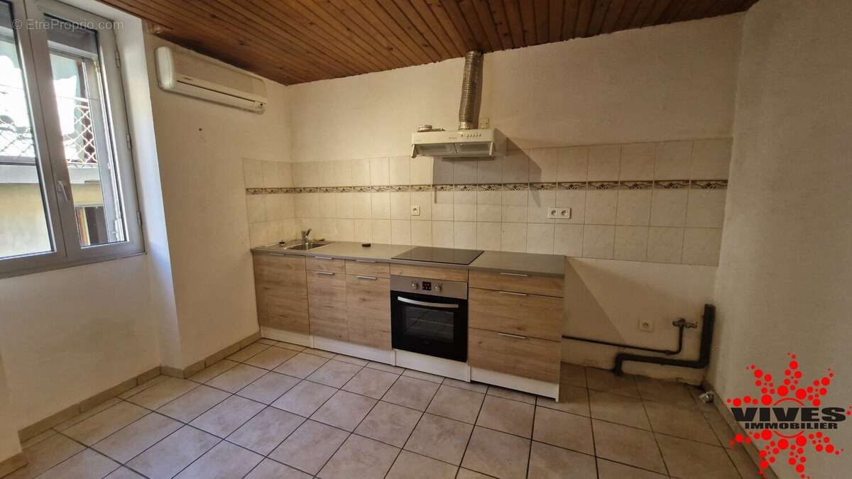 Maison de village avec garage et cave - photo 3