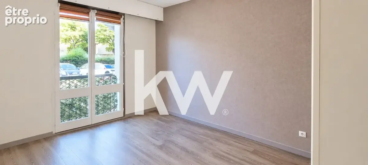 Appartement 3 pièces 66 m² à vendre à Saint-Etienne (42100) - photo 2