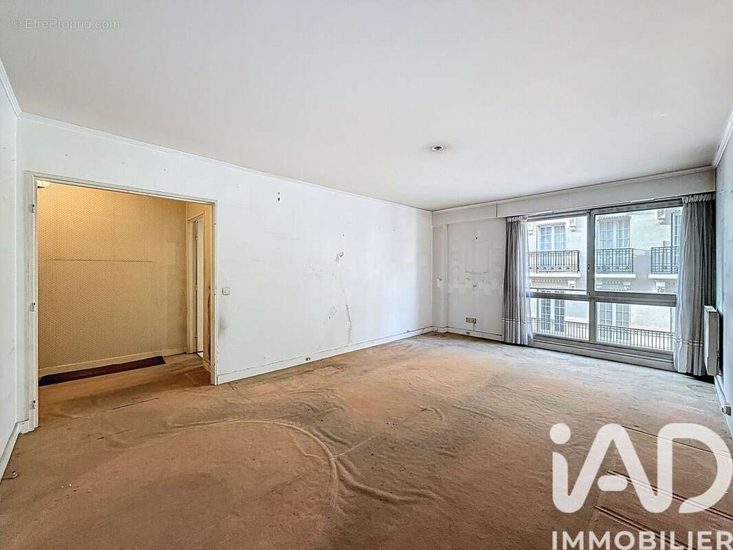 Photo 6 - Appartement à LEVALLOIS-PERRET