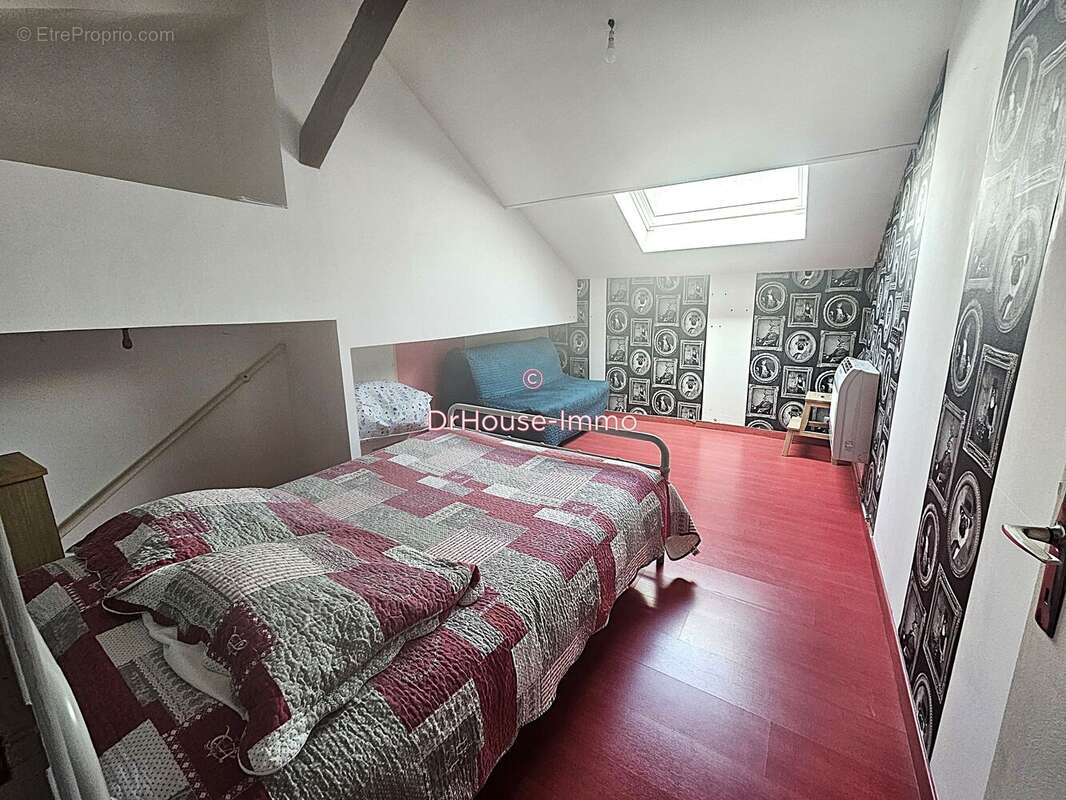 Maison à SAINT-LEON-SUR-L'ISLE