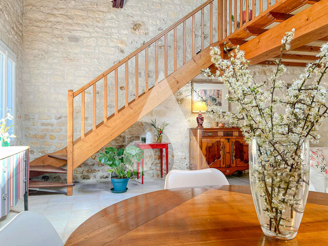 Maison à THENAC