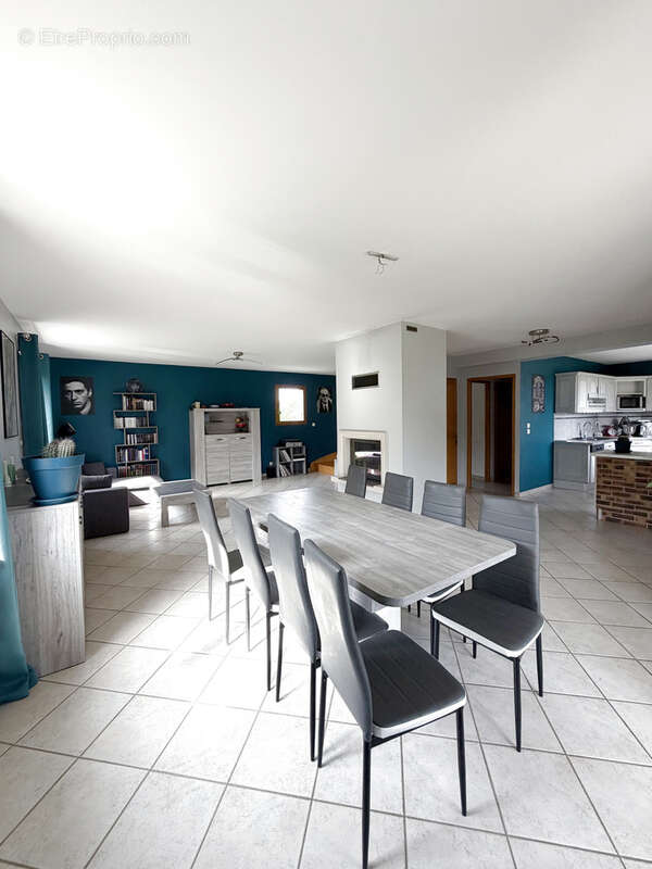 Maison à MONTCEL