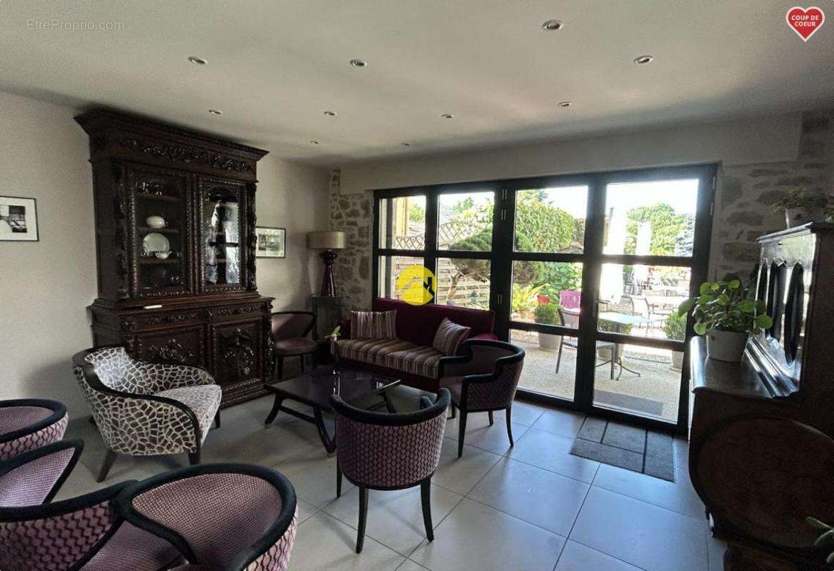 Commerce à BENEVENT-L'ABBAYE