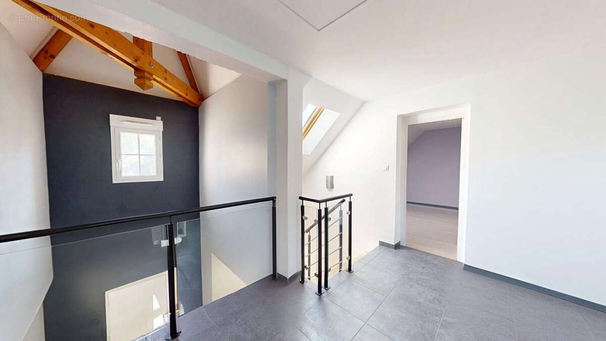 Maison à CANDE-SUR-BEUVRON