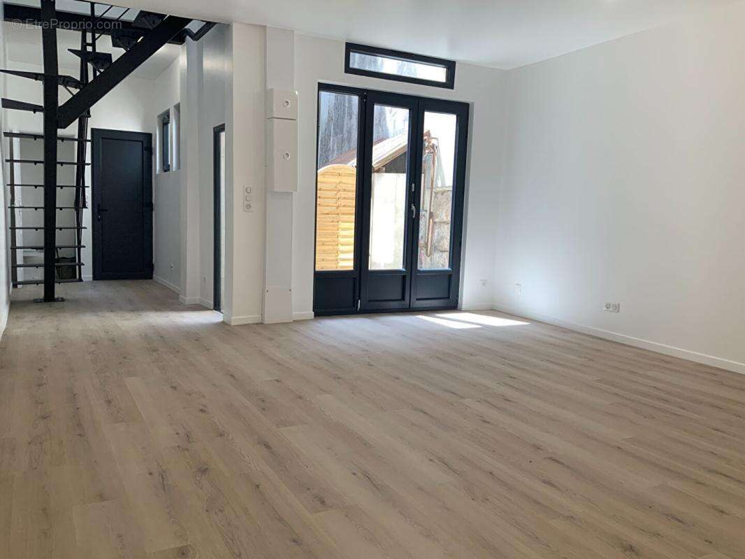 Appartement  T2 en rez de chaussé Fontainebleau - photo 3