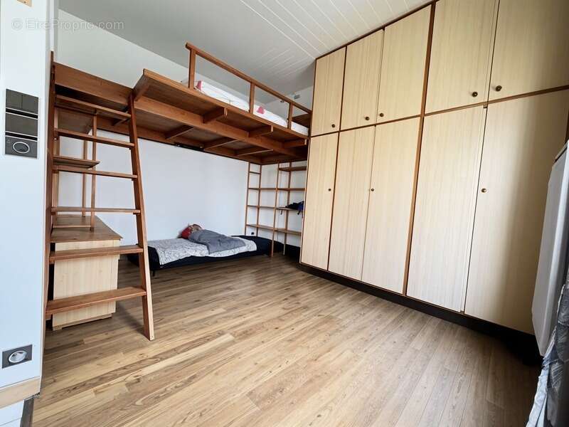 Appartement à ISSY-LES-MOULINEAUX