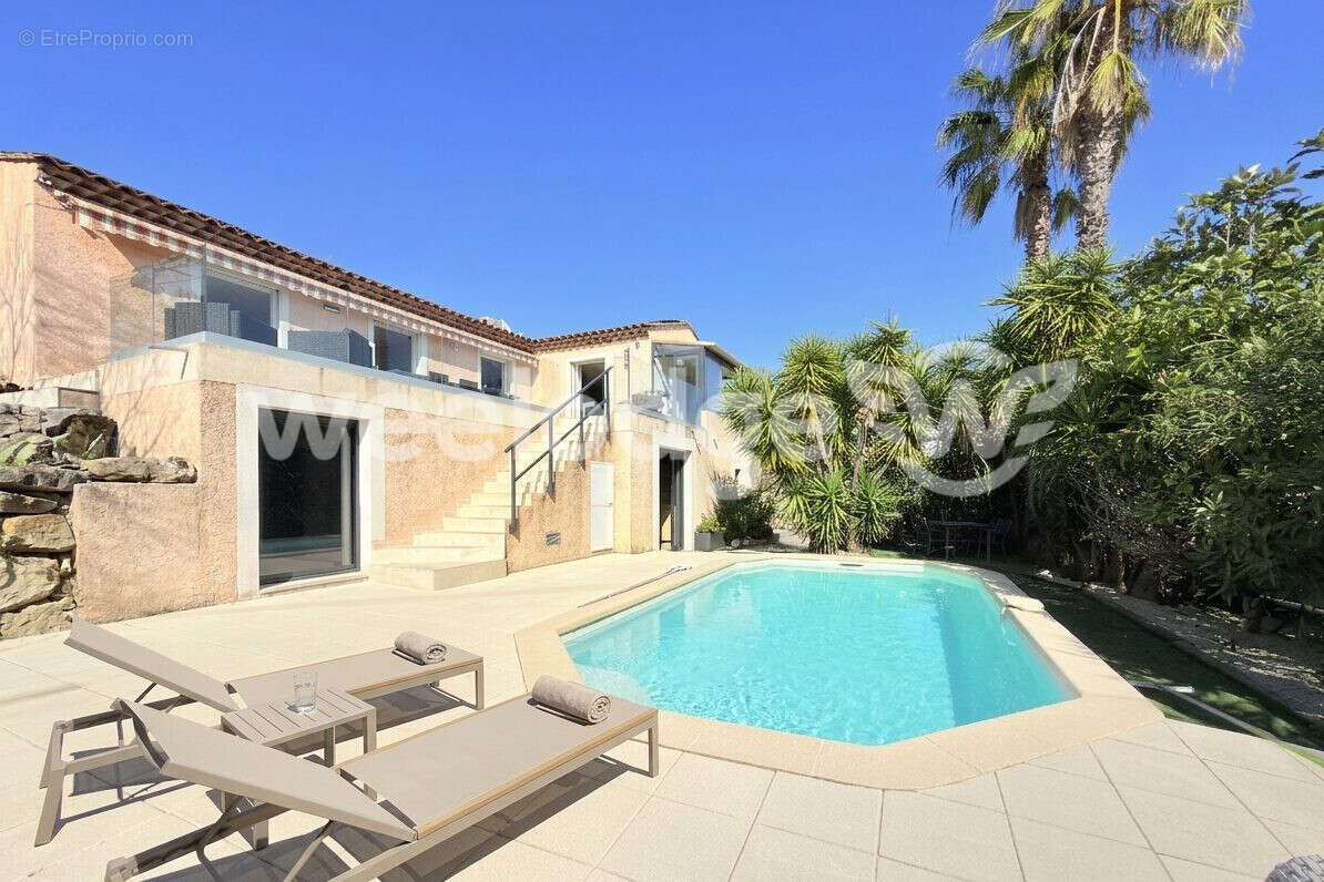Maison à MOUGINS