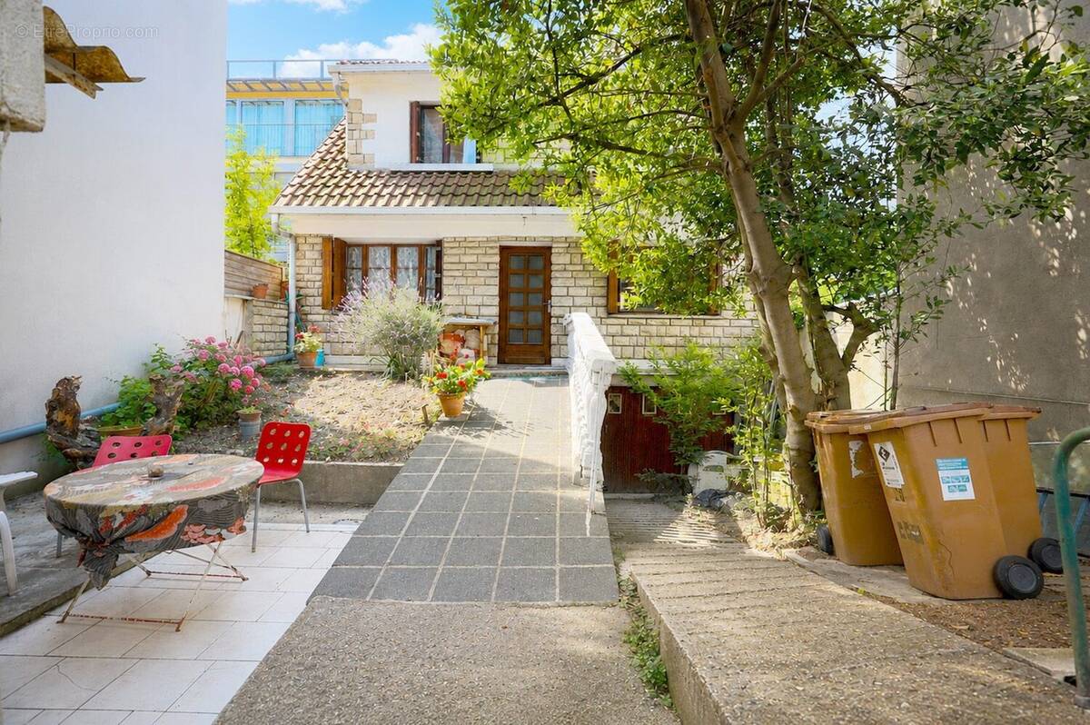 Maison à MONTREUIL