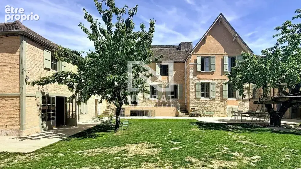 Givry centre - photo 1