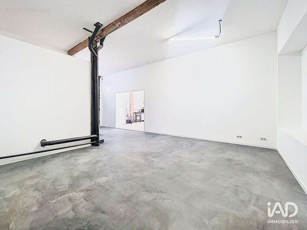 Photo 3 - Commerce à CANNES