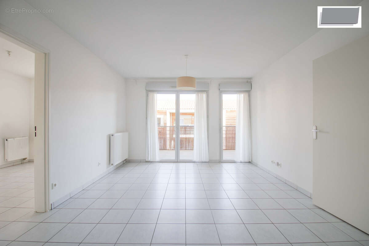 Appartement à CUERS