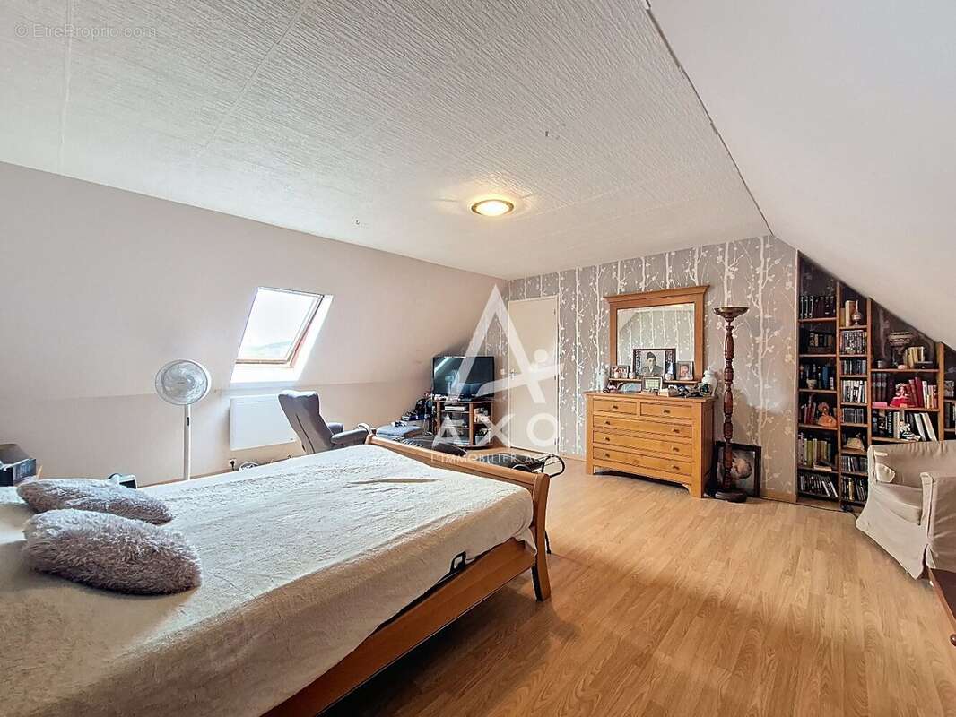 Maison à BAILLEUL-SUR-THERAIN