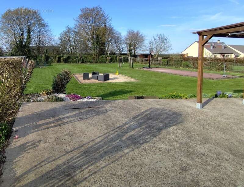 Maison à LA NEUVILLE-DU-BOSC